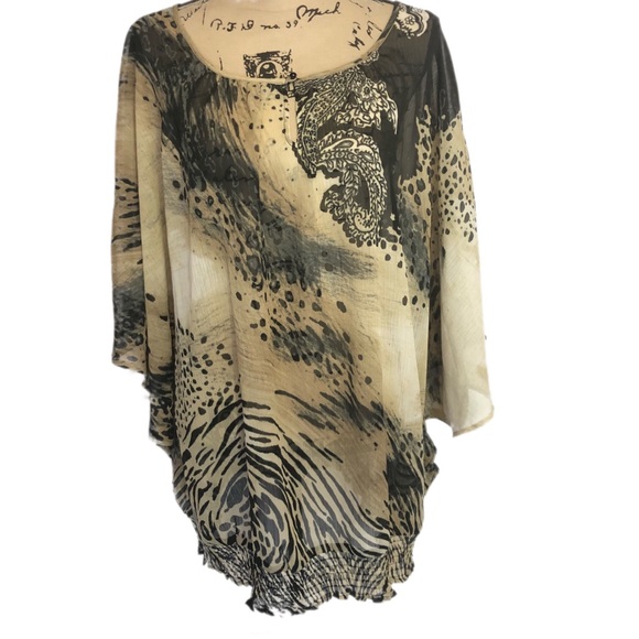 Lane Bryant Tops - Lane Bryant sz 22/24 dolman sleeve blouse animal
